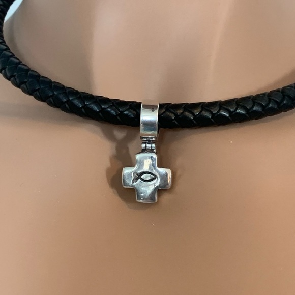 Silpada Vintage Solid Sterling Ichthus Cross Pendant Sterling/Leather Necklace - Picture 3 of 15